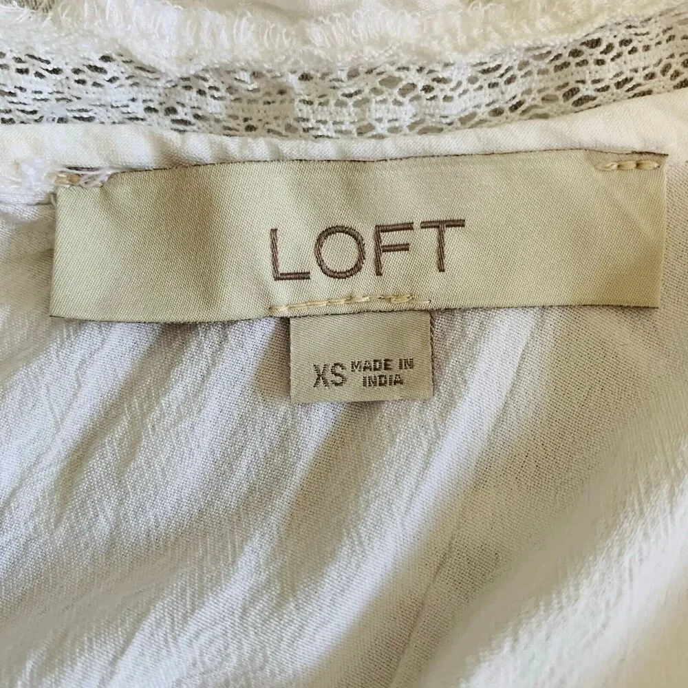 Loft Blouse Women XS White Lace Embroidery Vintage Look Cutout Classic Academia